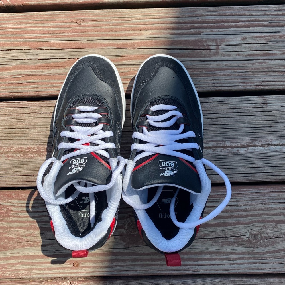 NWOT New Balance Skater Athletic Sneakers Black Red Size 8 1/2